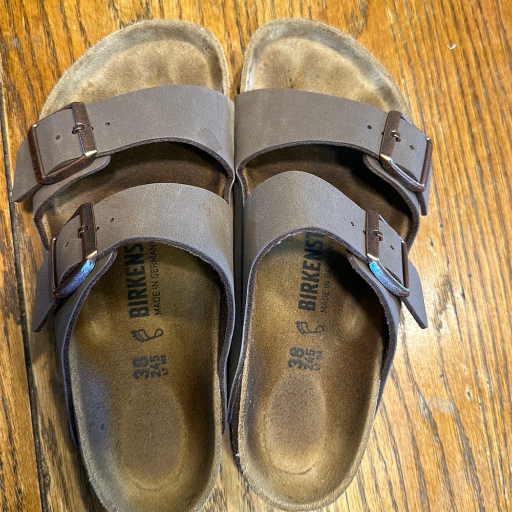 Women’s size 38 Birkenstock sandals